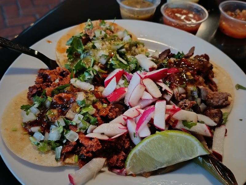 Taqueria Maya's food